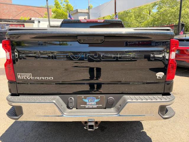 2022 Chevrolet Silverado 1500 4WD Crew Cab Short Bed LT with 2FL