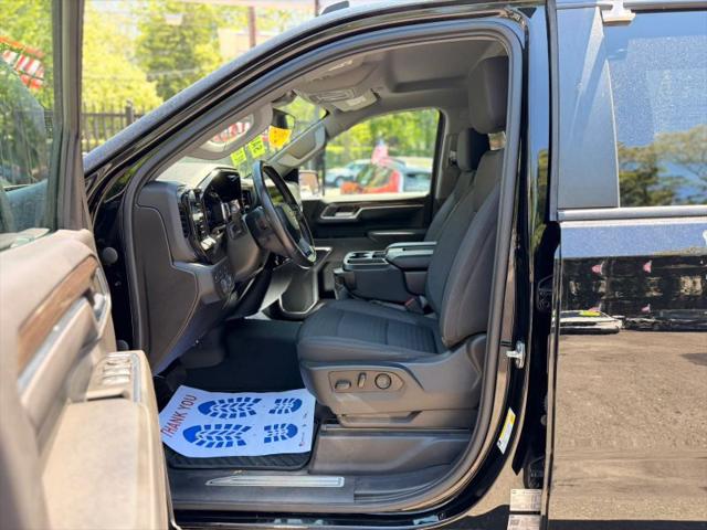 2022 Chevrolet Silverado 1500 4WD Crew Cab Short Bed LT with 2FL