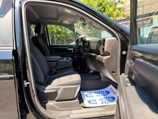 2022 Chevrolet Silverado 1500 4WD Crew Cab Short Bed LT with 2FL