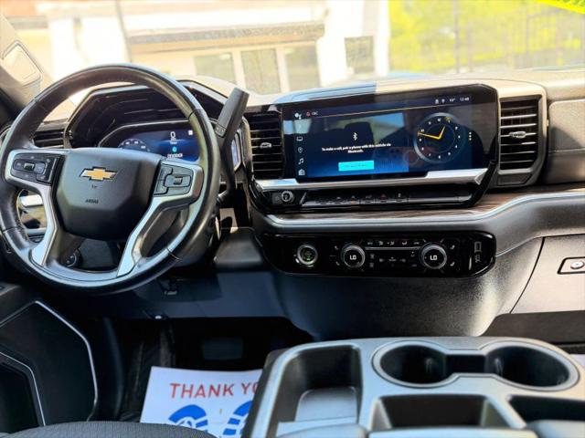 2022 Chevrolet Silverado 1500 4WD Crew Cab Short Bed LT with 2FL