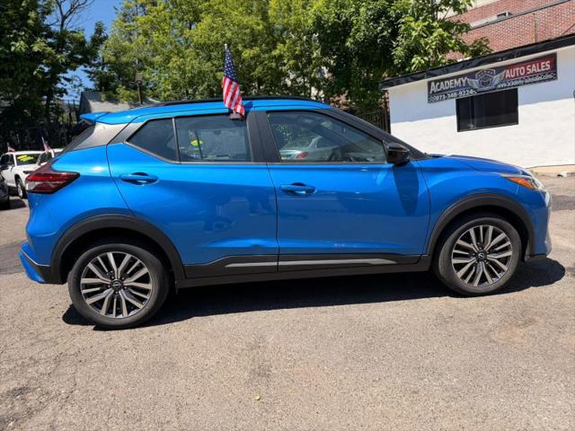 2024 Nissan Kicks SR Xtronic CVT