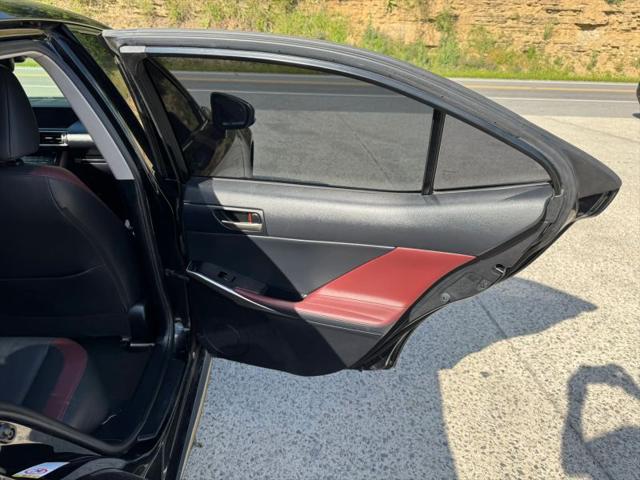 2017 Lexus IS 300 300