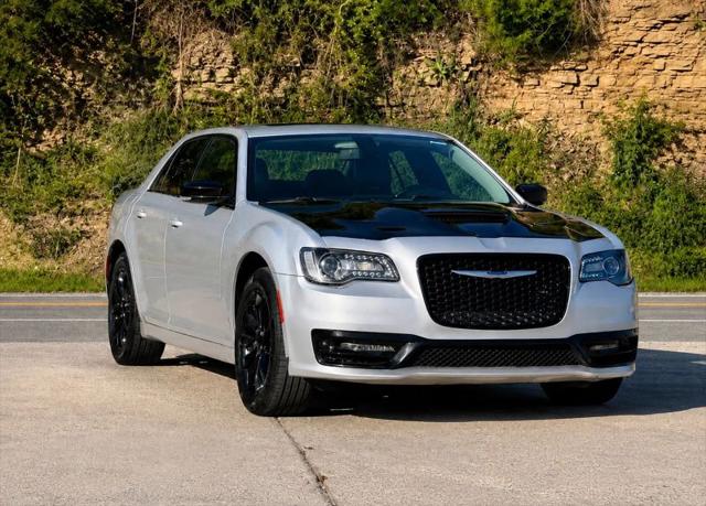 2020 Chrysler 300 Limited AWD for sale in Woodbury, TN