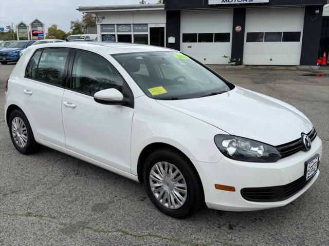 2013 Volkswagen Golf 2.5L 4-Door
