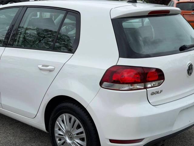 2013 Volkswagen Golf 2.5L 4-Door