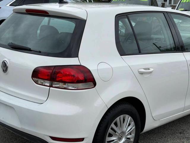 2013 Volkswagen Golf 2.5L 4-Door