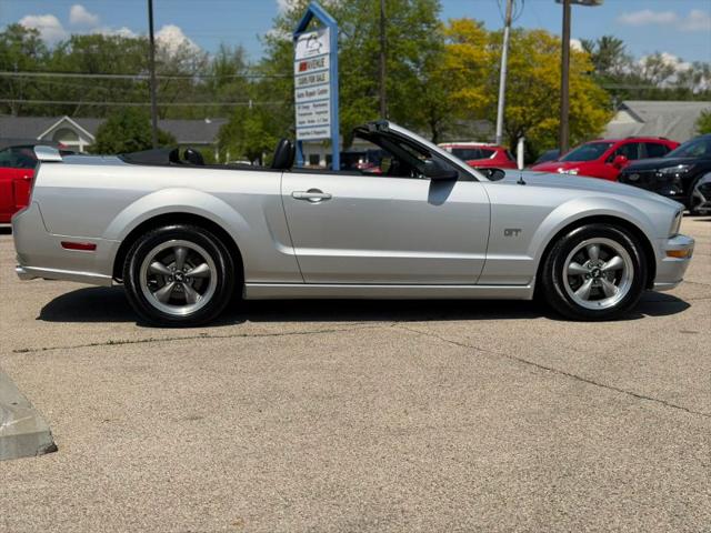 2007 Ford Mustang GT Deluxe