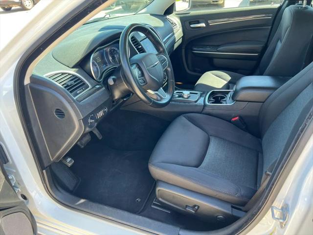 2022 Chrysler 300 Touring AWD