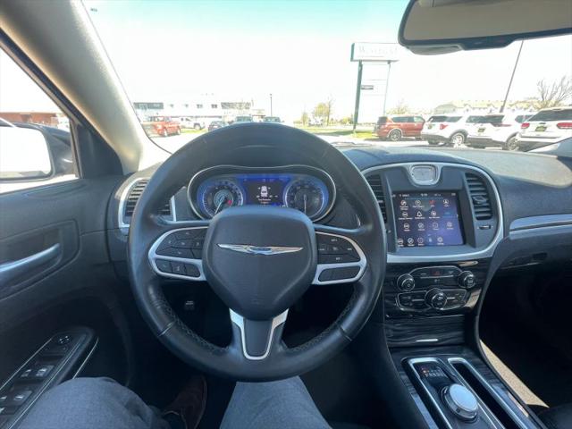 2022 Chrysler 300 Touring AWD