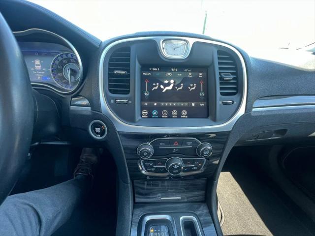 2022 Chrysler 300 Touring AWD