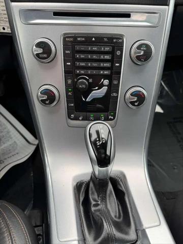 2017 Volvo XC60 T6 Dynamic