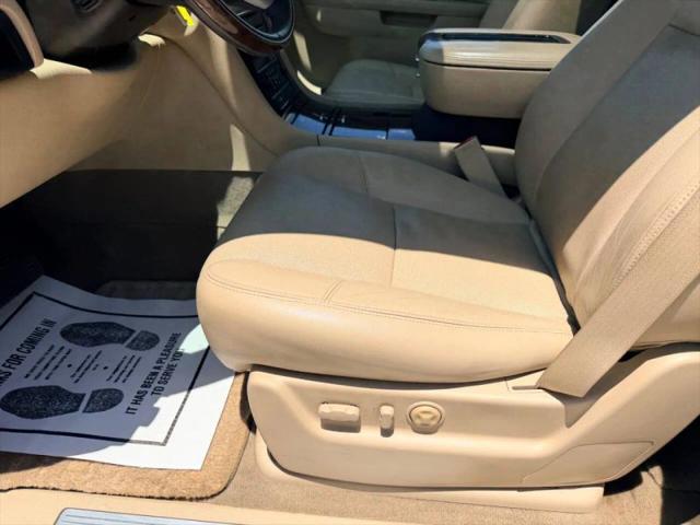 2012 Cadillac Escalade Luxury
