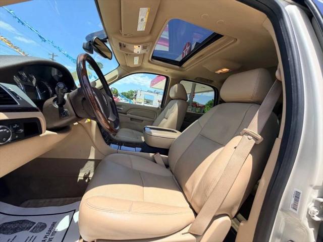2012 Cadillac Escalade Luxury