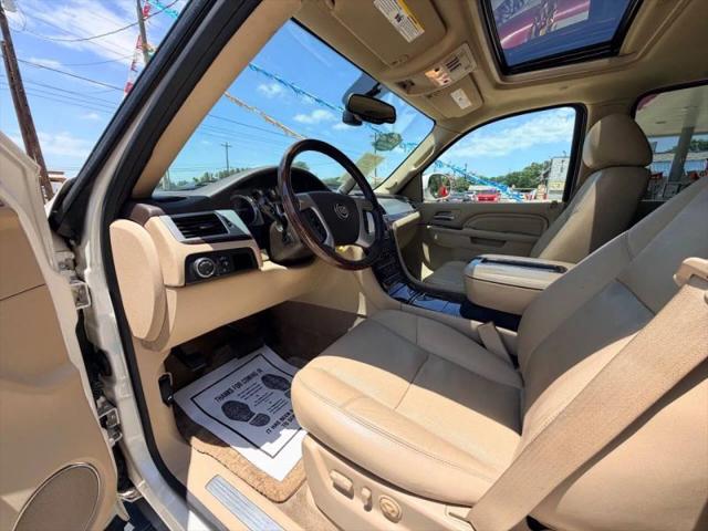 2012 Cadillac Escalade Luxury