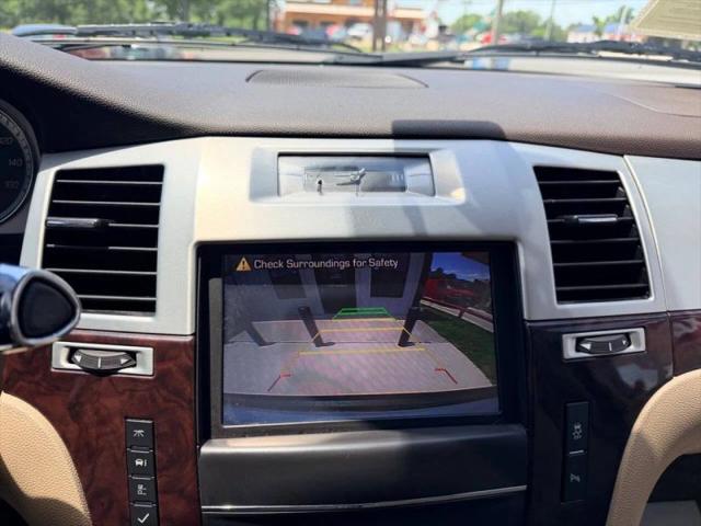 2012 Cadillac Escalade Luxury