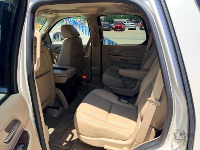2012 Cadillac Escalade Luxury
