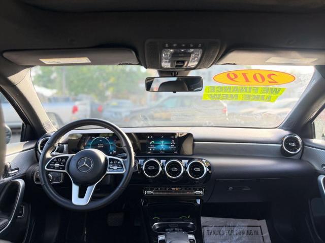 2019 Mercedes-Benz A 220 A 220