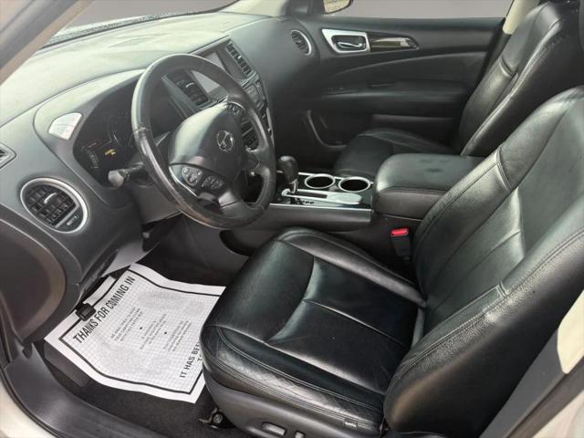 2015 Nissan Pathfinder SV