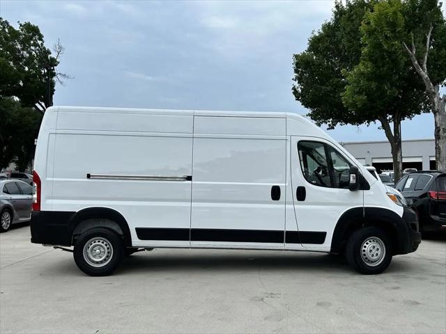 2025 Ram ProMaster 2500 Cargo Van Tradesman High Roof 159" WB w/Pass Seat