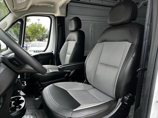 2025 Ram ProMaster 2500 Cargo Van Tradesman High Roof 159" WB w/Pass Seat