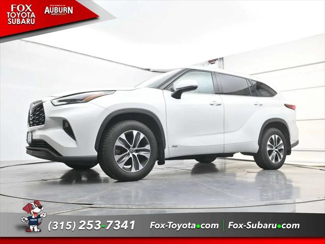 2022 Toyota Highlander Hybrid XLE
