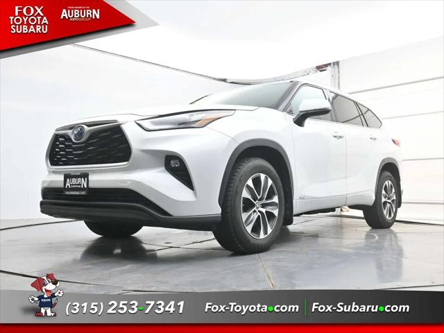 2022 Toyota Highlander Hybrid XLE