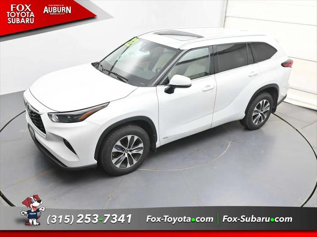 2022 Toyota Highlander Hybrid XLE
