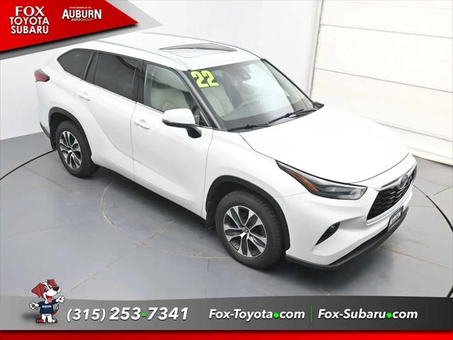 2022 Toyota Highlander Hybrid XLE