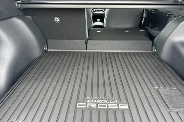 2026 Toyota Corolla Cross Hybrid SE
