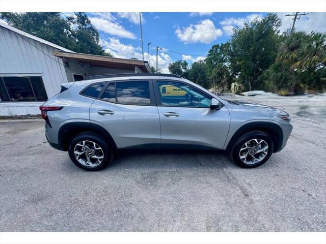 2025 Chevrolet Trax FWD LT