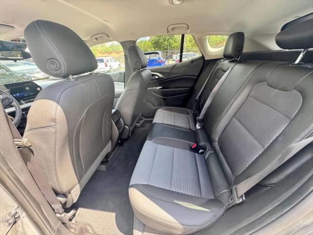 2025 Chevrolet Trax FWD LT