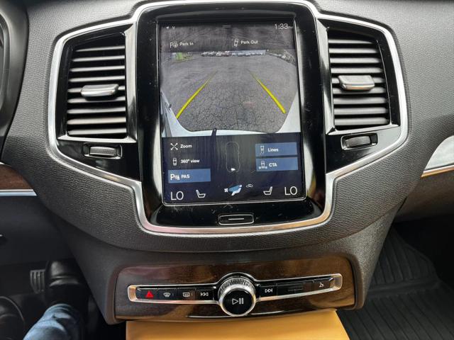 2017 Volvo XC90 T6 Momentum