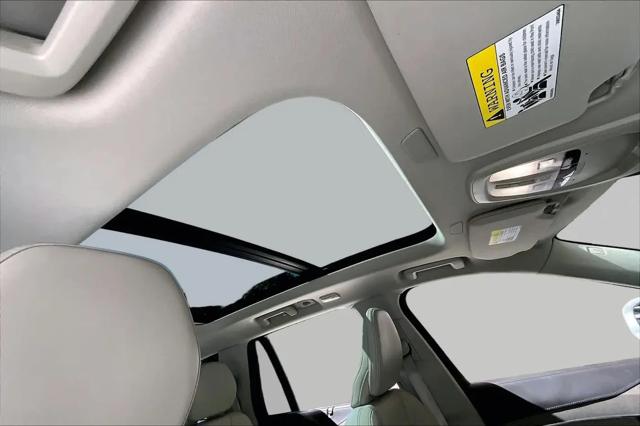 2025 Volvo XC90 Plug-In Hybrid T8 Ultra 7-Seater