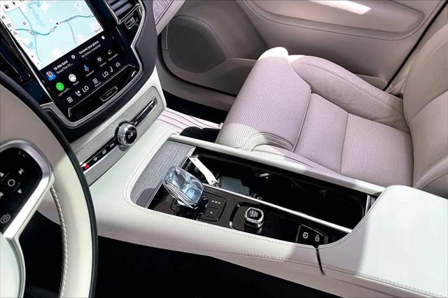 2025 Volvo XC90 Plug-In Hybrid T8 Ultra 7-Seater