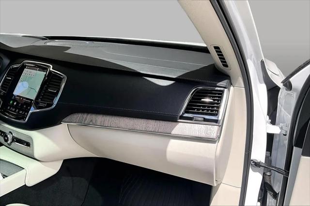 2025 Volvo XC90 Plug-In Hybrid T8 Ultra 7-Seater