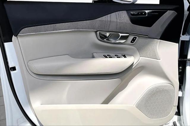 2025 Volvo XC90 Plug-In Hybrid T8 Ultra 7-Seater