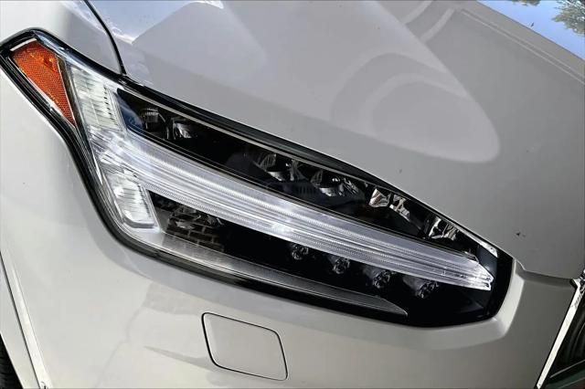 2025 Volvo XC90 Plug-In Hybrid T8 Ultra 7-Seater
