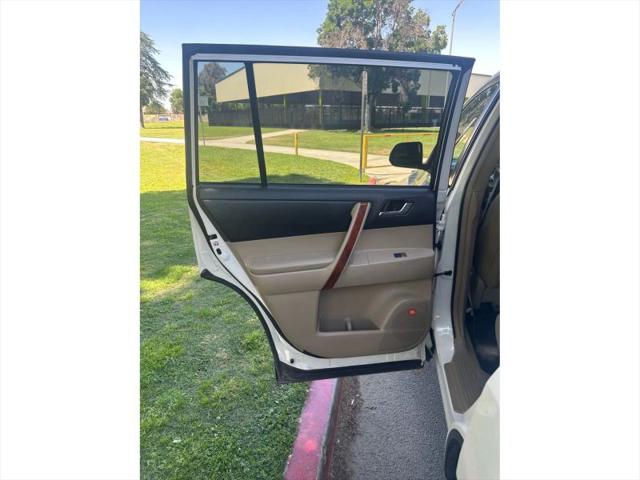 2013 Toyota Highlander Limited V6
