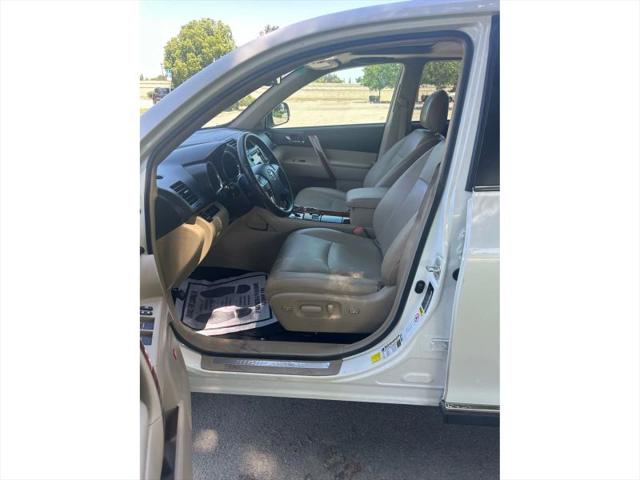 2013 Toyota Highlander Limited V6