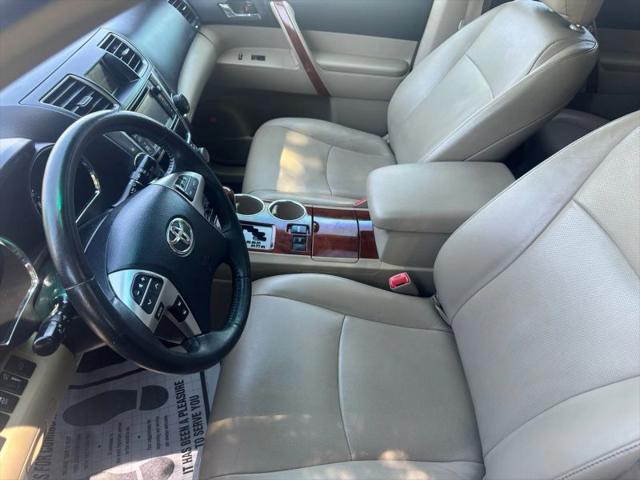 2013 Toyota Highlander Limited V6