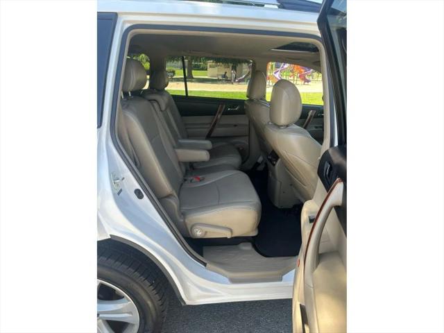 2013 Toyota Highlander Limited V6
