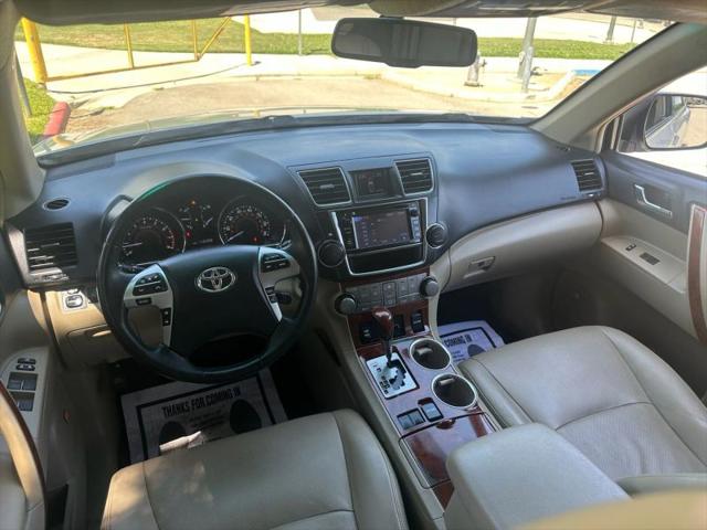 2013 Toyota Highlander Limited V6