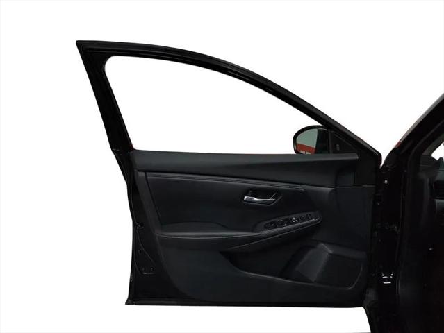 2023 Nissan Sentra SV Xtronic CVT