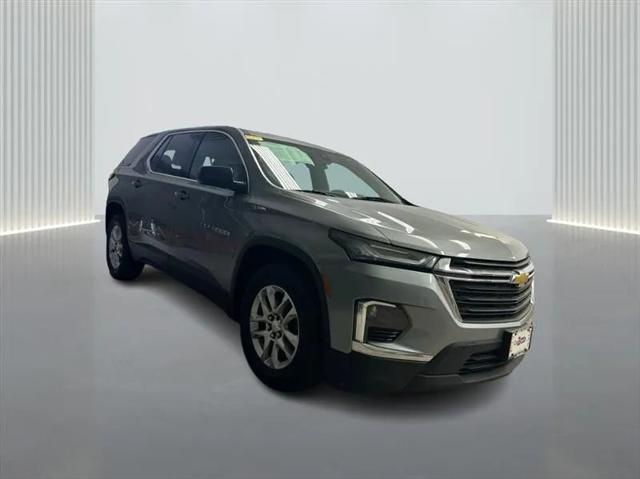2023 Chevrolet Traverse AWD LS