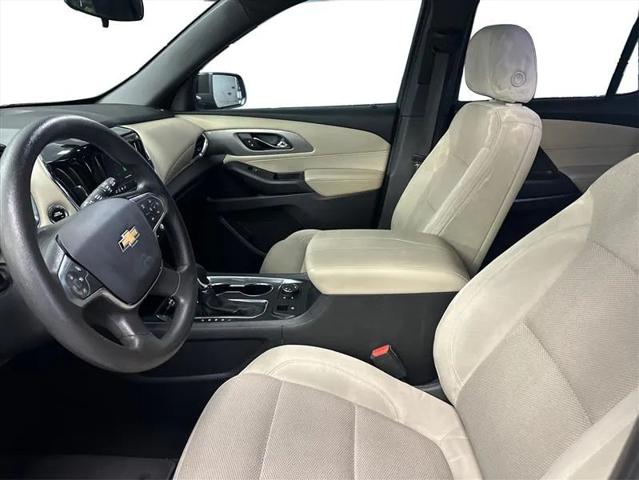 2023 Chevrolet Traverse AWD LS