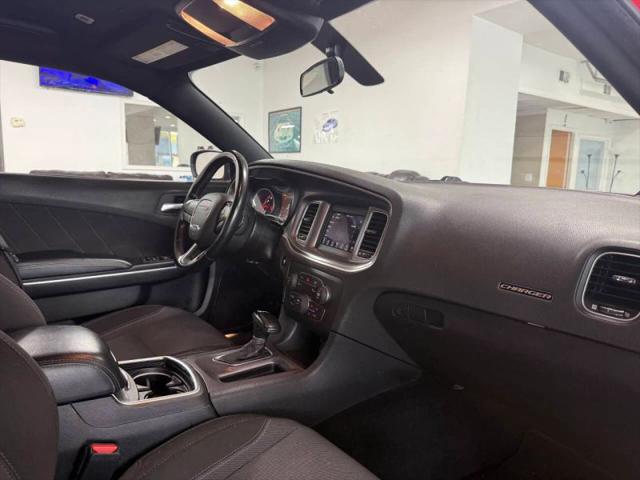 2022 Dodge Charger SXT RWD