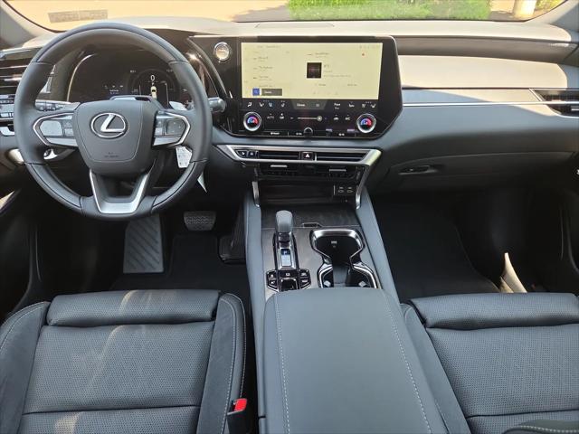 2026 Lexus RX 450h+ Luxury