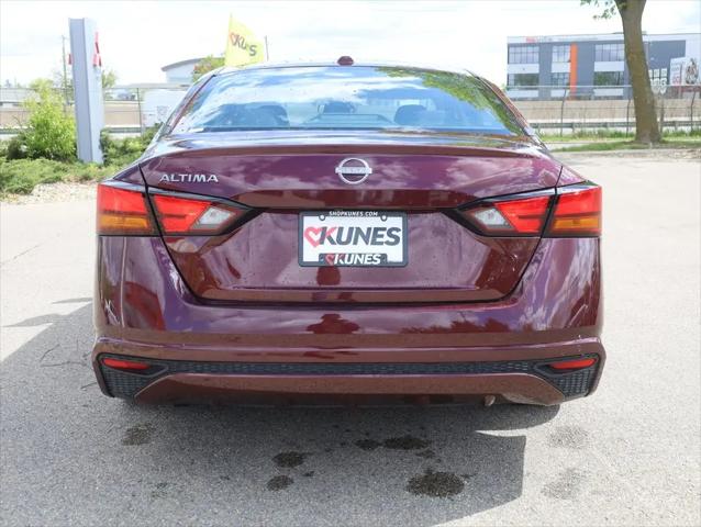 2025 Nissan Altima SV FWD