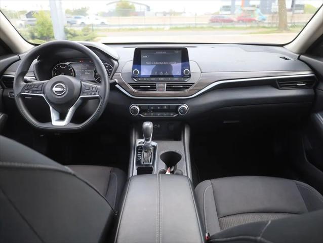 2025 Nissan Altima SV FWD