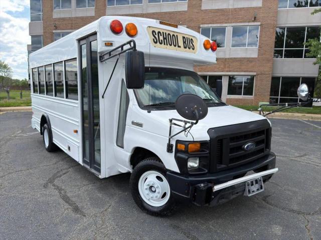 2008 Ford E-450 Cutaway XL